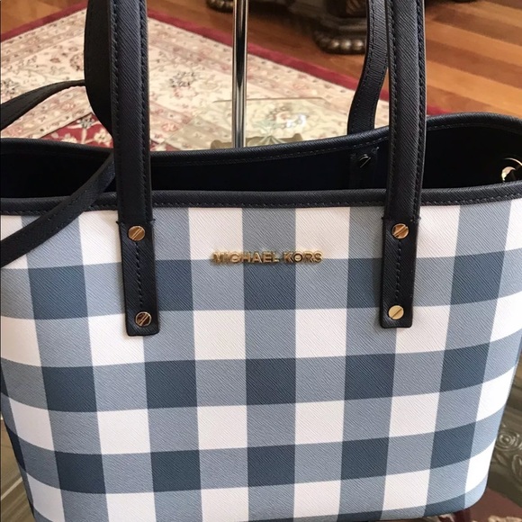 Michael kors plaid small drawstring tote bag - Picture 5 of 8